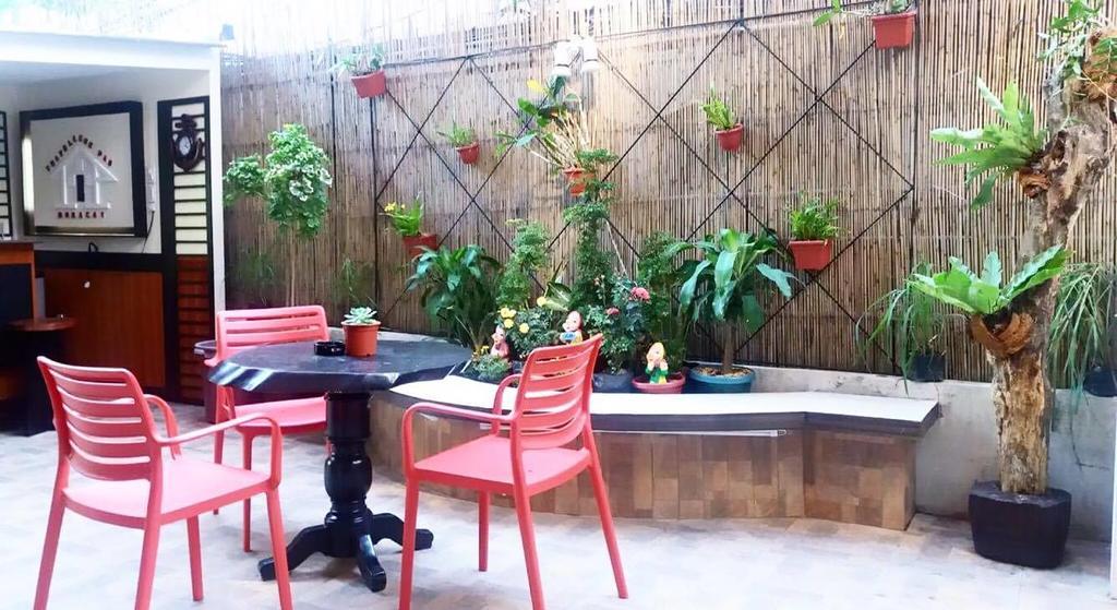 Auberge de jeunesse Travellers Pad Boracay à Balabag  Extérieur photo