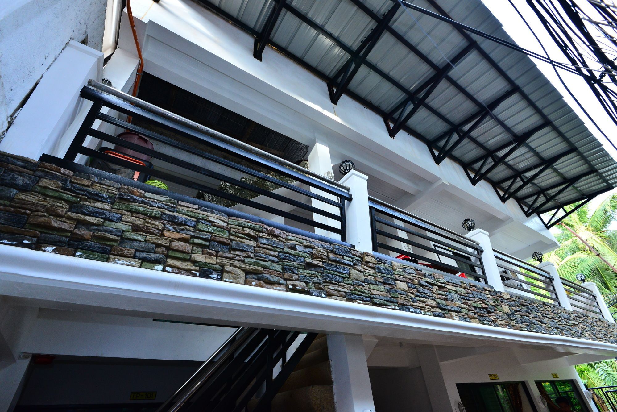 Auberge de jeunesse Travellers Pad Boracay à Balabag  Extérieur photo
