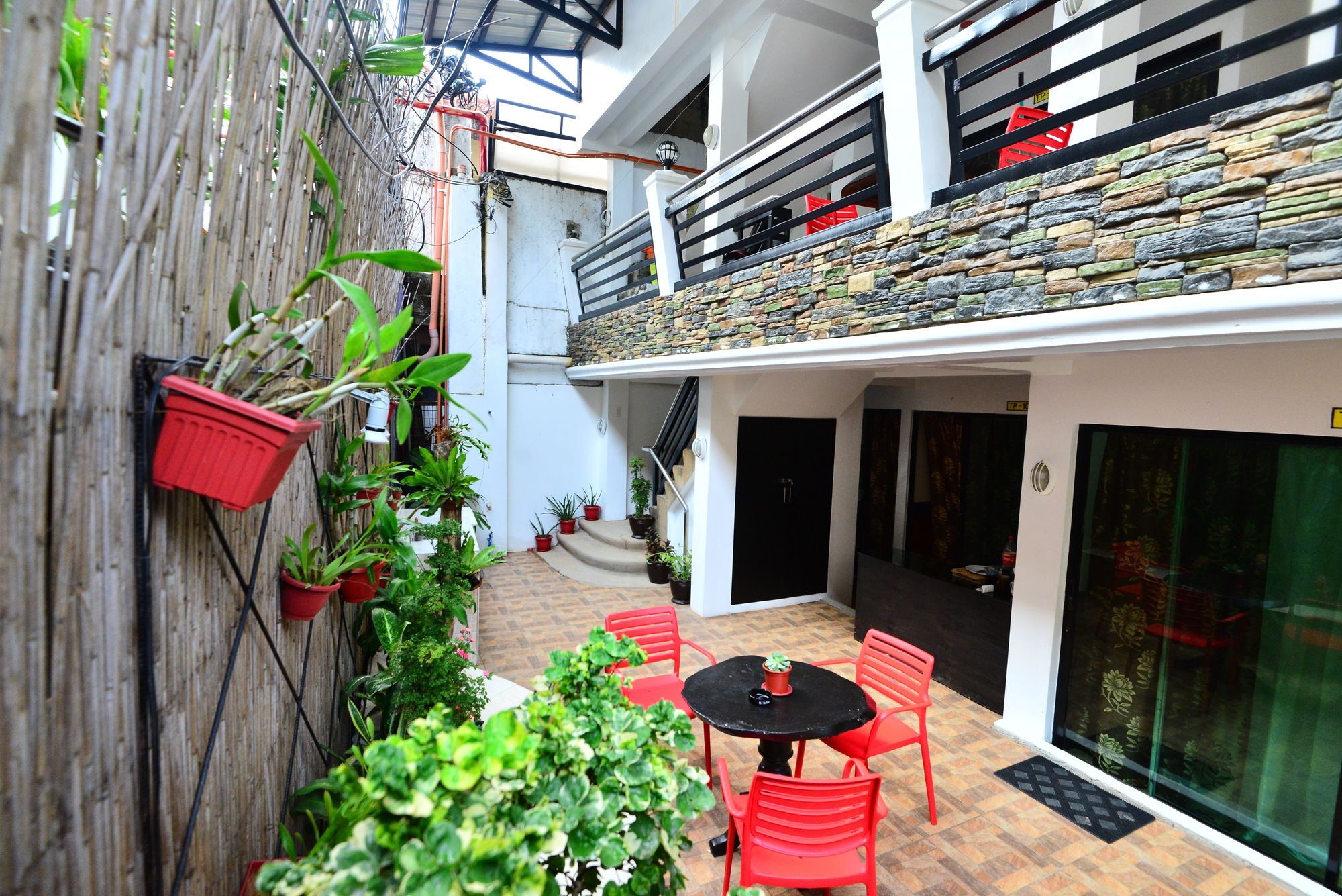 Auberge de jeunesse Travellers Pad Boracay à Balabag  Extérieur photo