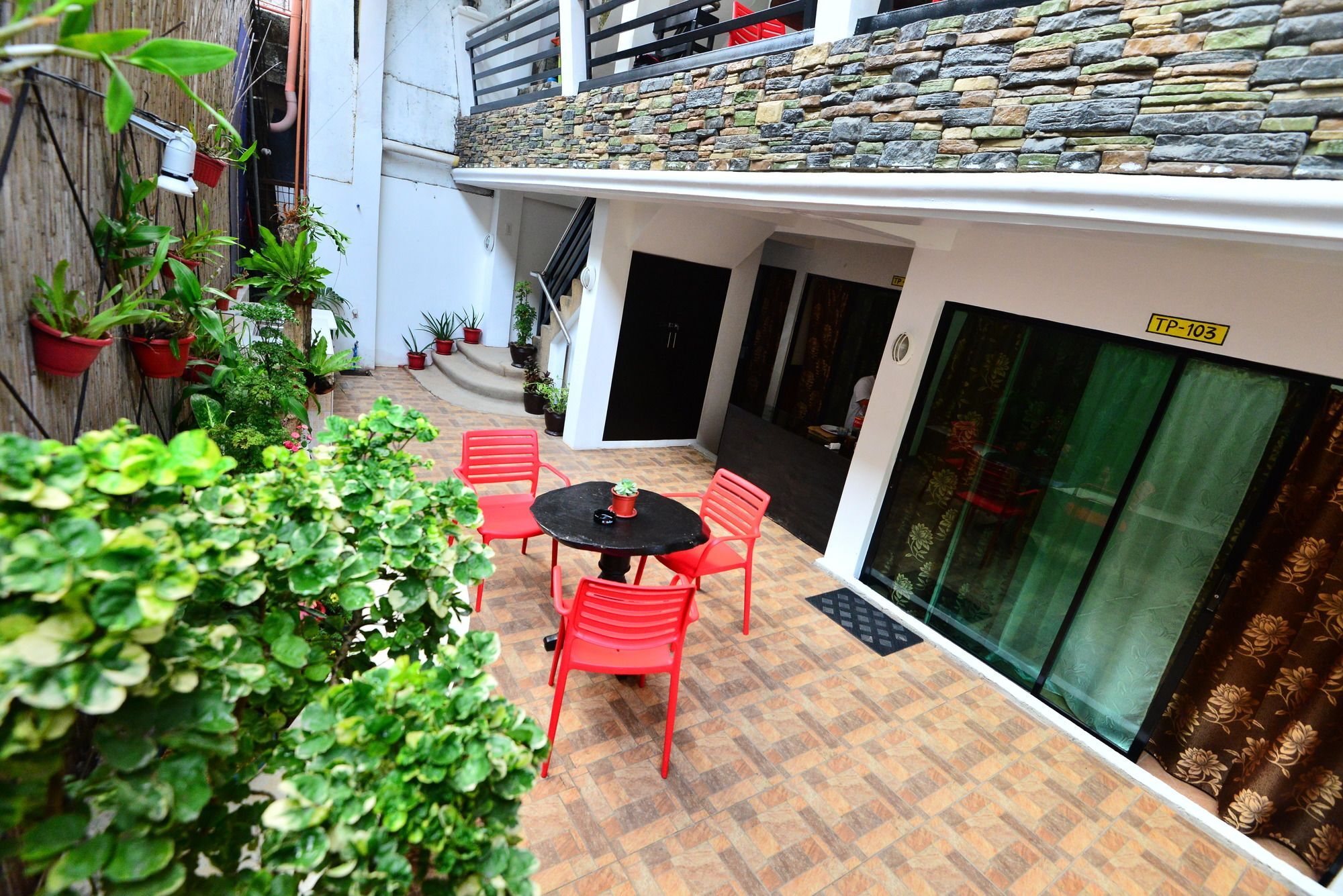 Auberge de jeunesse Travellers Pad Boracay à Balabag  Extérieur photo